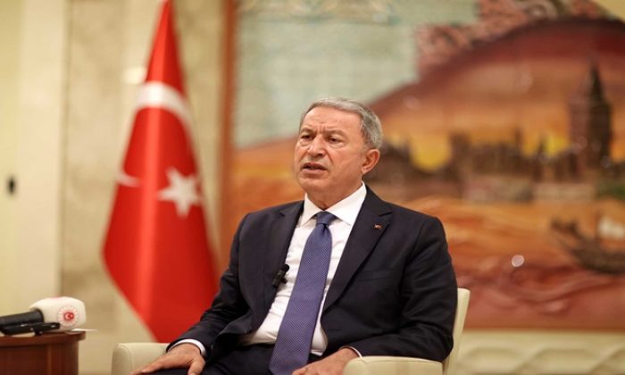 Millî Savunma Bakanı Hulusi Akar, BAE’de Konuştu: “Biz Suriye’nin Kuzeyinde Teröristlerin Varlığını Kabul Etmiyoruz!”