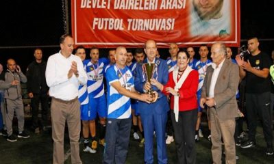 Cumhurbaşkanı Ersin Tatar, 12. Hasan Ramadan Cemil Devlet Daireleri Arası Halı Saha Futbol Turnuvası etkinliğine katıldı