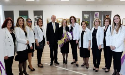 Cumhurbaşkanı Ersin Tatar eşi Sibel Tatar ile birlikte, Girne Özgürada Lions Kulübü tarafından düzenlenen “Kadın Dünyasından Renkler” isimli geleneksel resim sergisinin açılışına katıldı